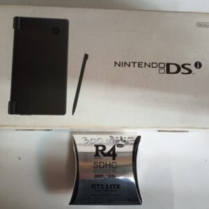 Нова игрова конзола Nintendo DSi с 300 игри качени