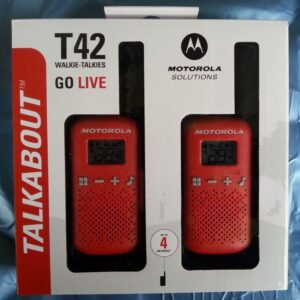 Комплект 2 броя Уоки Токи # MOTOROLA TALKABOUT T42 – RED / BLUE