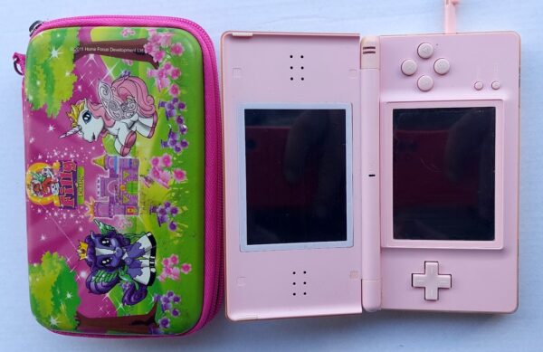 Nintendo DS: LITE + R4i RTS карта с 300 игри # Втора Употреба - Image 2