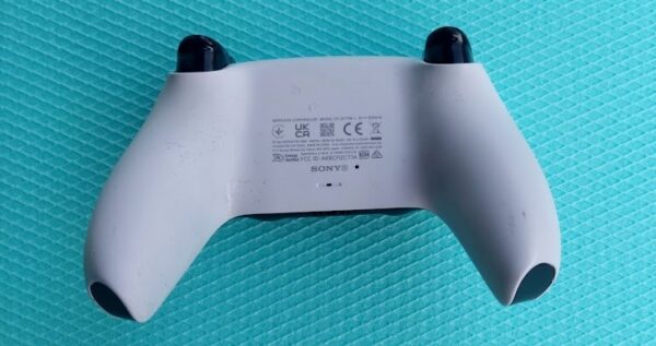 Контролер DualSense със сменени магнитни стикове за ПС5 • PS5 - Image 2